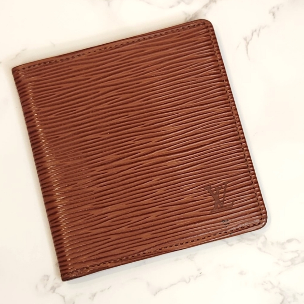 Auth Louis Vuitton Bifold Brown Epi Leather Wallet